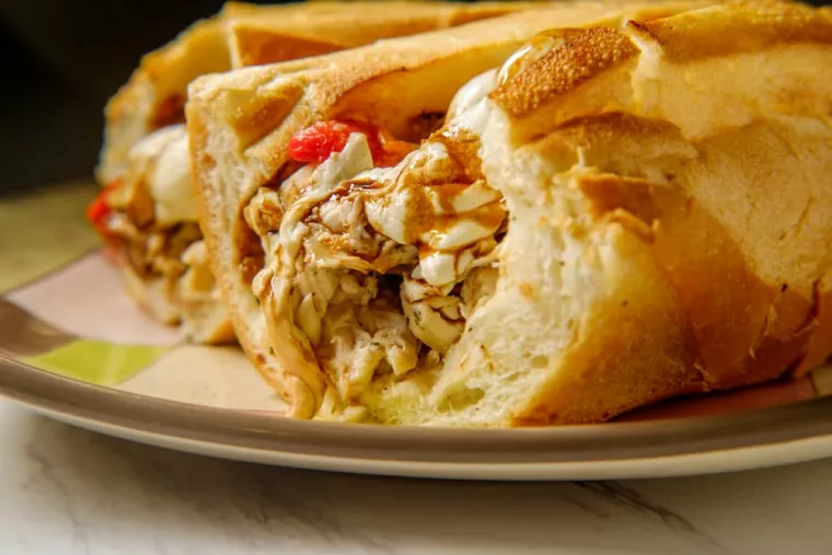 Acheter un sandwich réunionnais et des viennoiseries à emporter, Saint-Denis, La Barquette Royale
